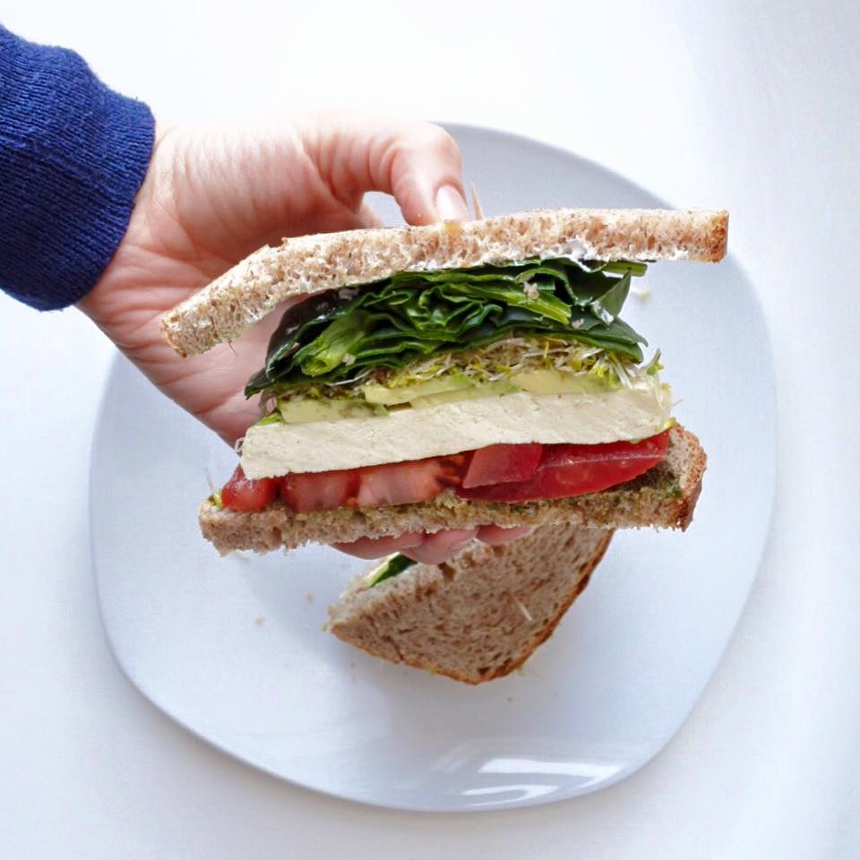 sandwich tofu feta pesto